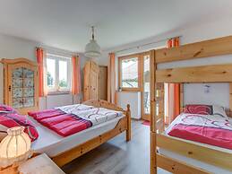 Flat in Wildsteig With Furnished Garden