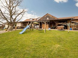Apartment in Gleissenberg With Garden & BBQ