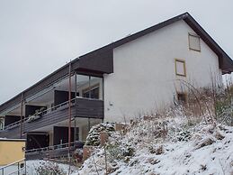 Helle Wohnung bei Winterberg mit Balkon