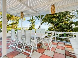 Beautiful Holiday Home With Private Pool