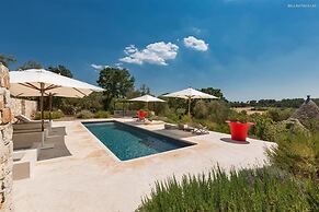 311 Villa con Piscina ad Ostuni