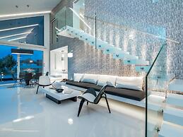 Villa in Zakynthos With Sea Views & Pool