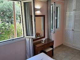 Amazing Apartment in Mpenitses With Terrace
