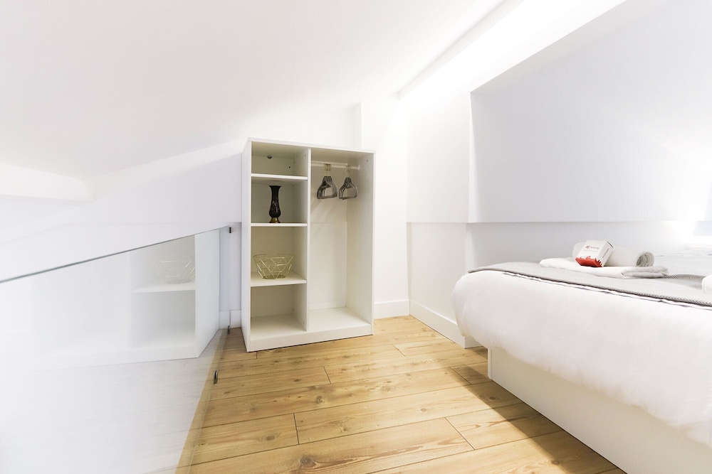 Santos Stylish by Homing