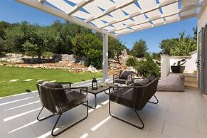 661 Villa con Piscina e Vista Panoramica a Ostuni