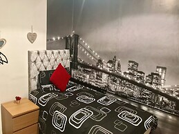 Stunning 3-bed Apartment in Edinburgh