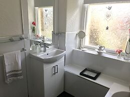 Stunning 3-bed Apartment in Edinburgh