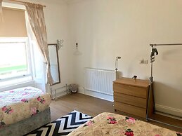 Stunning 3-bed Apartment in Edinburgh