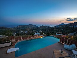 Modern Villa With Private Pool in Plakias