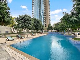 WelHome - Luxurious apartment with Burj Khalifa views