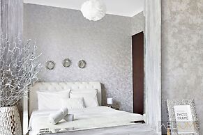 WelHome - Luxurious apartment with Burj Khalifa views