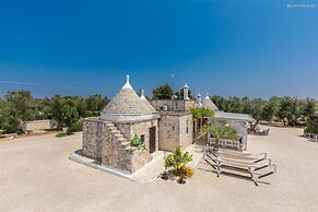 737 Trulli con Piscina ad Ostuni
