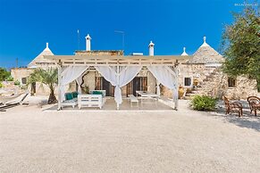 737 Trulli con Piscina ad Ostuni