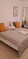 2 Bedrooms behind to the hotel Martinez