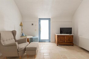 2410 Tenuta dei Fragni by Perle di Puglia