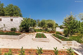 2410 Tenuta dei Fragni by Perle di Puglia