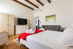 1014 Villa Miramare in Torre Suda