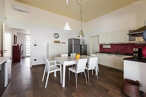 1014 Villa Miramare in Torre Suda