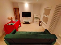Stylish 1 Bedroom Flat for 3 Guest