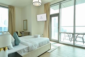 Dubai Canal View 1 BR Premium Apartment - AMN
