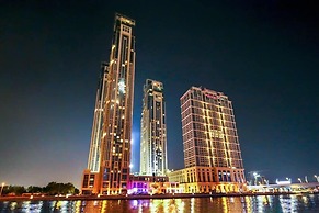 Dubai Canal View 1 BR Premium Apartment - AMN