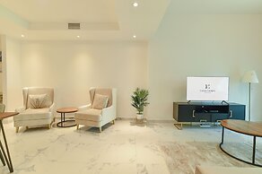 Dubai Canal View 1 BR Premium Apartment - AMN