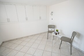 Rimini Bay Suites & Residence