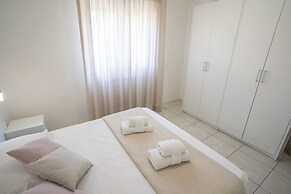 Rimini Bay Suites & Residence