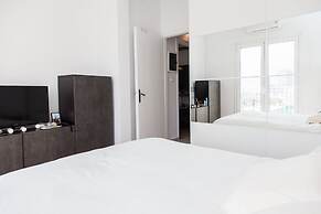 Cozy apt in Central Athens with view