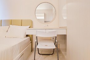 Comfy And Fancy Studio Apartment At Sky House Bsd