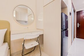 Comfy And Fancy Studio Apartment At Sky House Bsd
