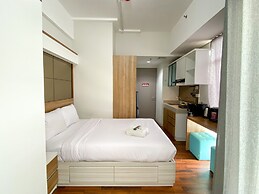 Modern Look And Warm Studio At Vasanta Innopark Apartment