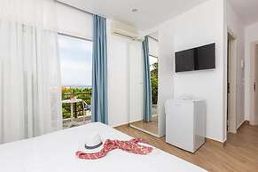 Angelina Hotel