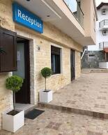 Angelina Hotel