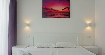Angelina Hotel
