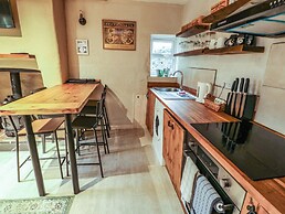 1 Dinas Cottages
