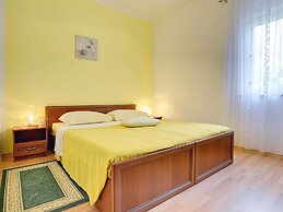 Apartment in Medulin Near Sandy Beaches