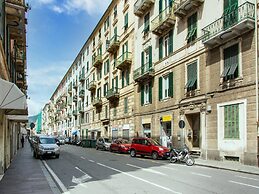 Elegant City-centre Flat