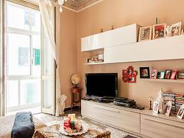 Elegant City-centre Flat