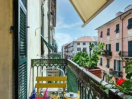 Elegant City-centre Flat