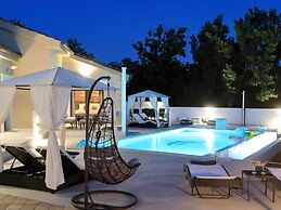 Villa in Starigrad With Heated Pool