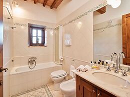 Monte House Umbria With Pool and Garden