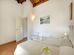 Belvilla by OYO Luxurious Villa With Private Pool