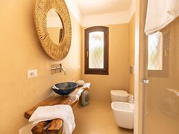 Luxe Cote Stay- Elegant Villa