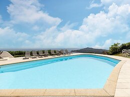 Luxe Cote Stay- Elegant Villa