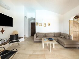 Luxe Cote Stay- Elegant Villa