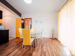 Charming 2-bed Apartment