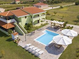 Charming 2-bed Apartment