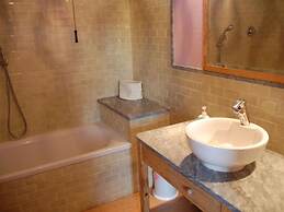 Orte Villa for 8 With Parking