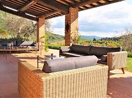 Villa in Umbria With Private Pool and Valley Views